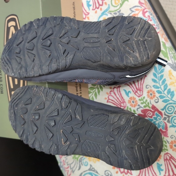 Worn Keen boys Targhee Sport shoes - Picture 7 of 11